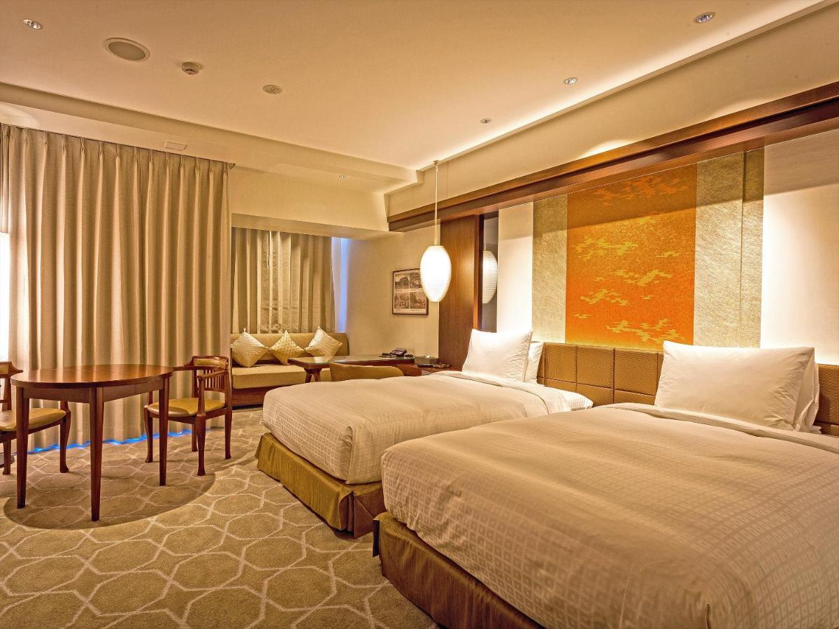 Okinawa Exes Naha Hotel Exterior photo